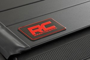 Toyota Tacoma Hard Roll Up Bed Cover - Rough Country - Sleek Flush, Low-Profile Design - Matte black - '24-'26 Toyota Tacoma Hard Roll Up Bed Cover - Rough Country - Sleek Flush, Low-Profile Design - Matte black - '24-'26